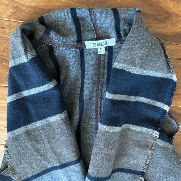 BB Dakota Duncan Brown Striped Vest size Medium - Picture 4 of 4